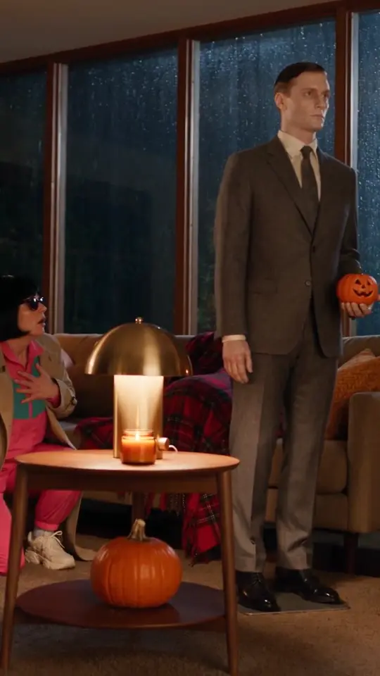 The Candle Stakeout: still from the episode